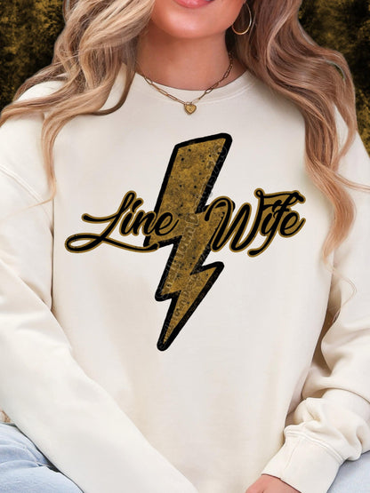 Line Wife Lightning Bolt Crewneck Sweatshirt - Unisex Heavy Blend, Cozy Pullover, Casual Wear, Gift for Him/Her, Everyday Comfort