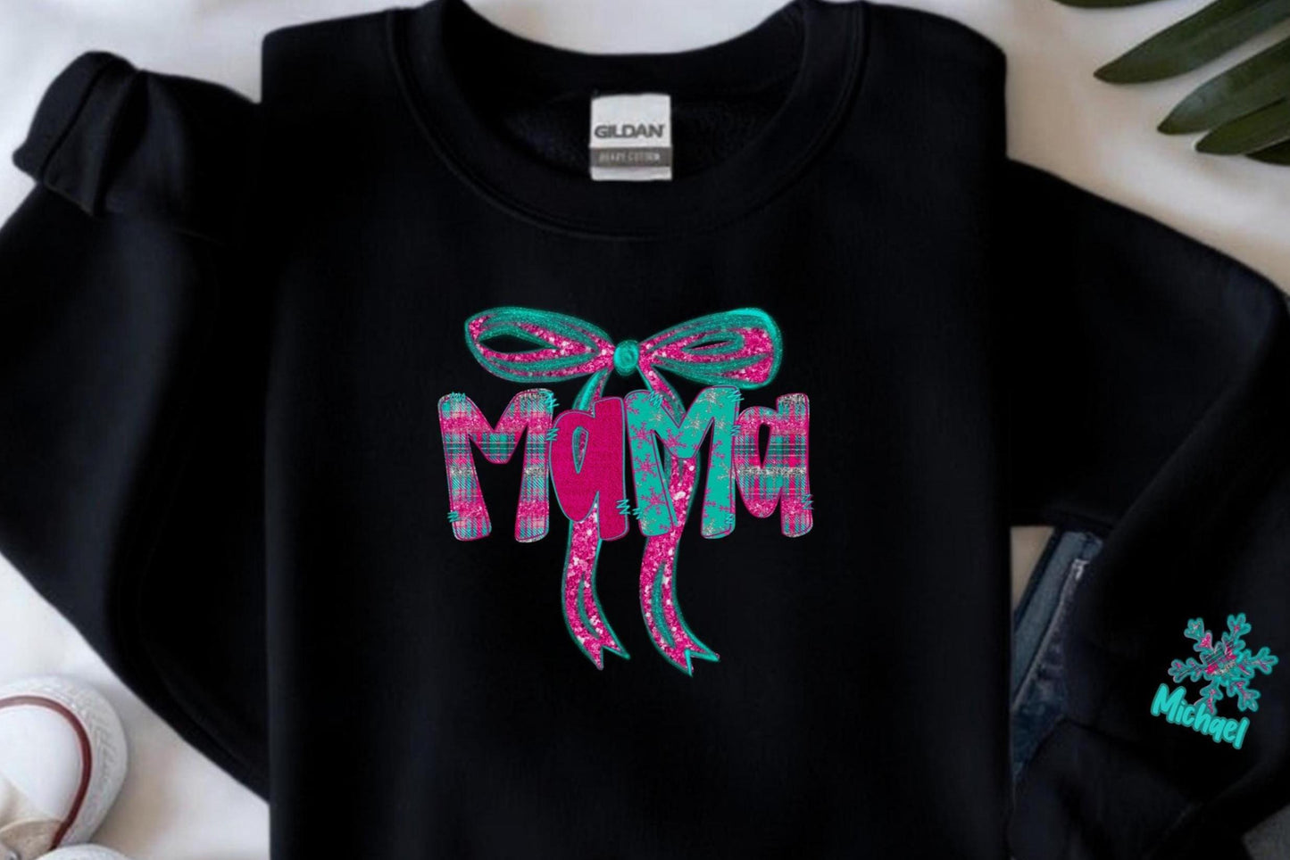 Custom Bow Sweatshirt for Moms, Cozy Crewneck, Mother's Day Gift, Birthday Present, Casual Wear