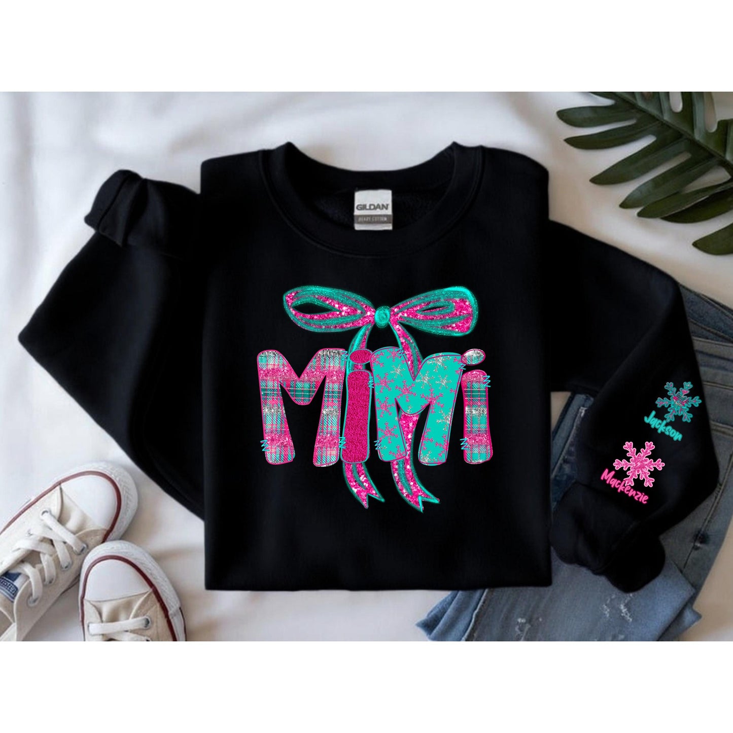 Custom Floral Bow Sweatshirt for Mimi's , Cozy Crewneck, Mother's Day Gift, Birthday Present, Casual Wear, Winter sweater