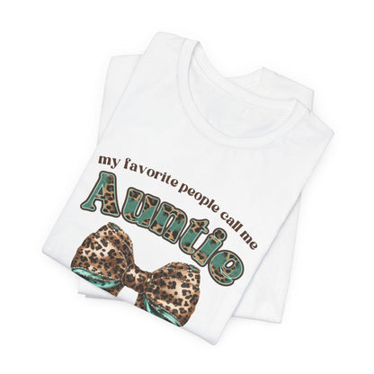 Auntie Bow Tee - Cute Unisex T-Shirt for Aunties, Family Gatherings, Gifts for Her, Birthday, Mother's Day, Casual Wear